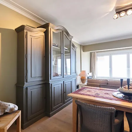 Lecomte - The Shoreline Seaview 118 公寓 奥斯滕德